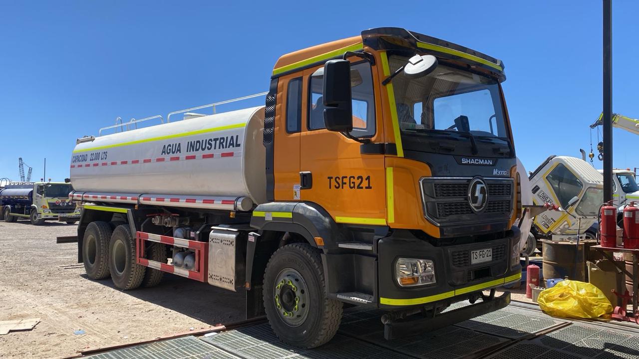 Camion Aljibe Shacman Sprinkler M3000