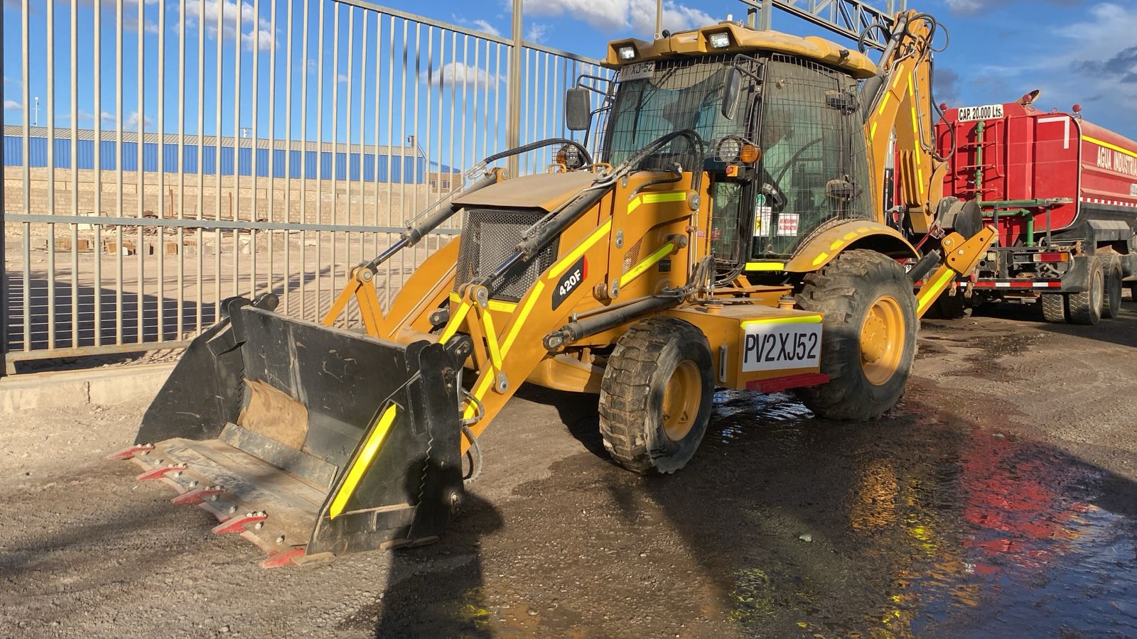 Retroexcavadora Wanxin CAT0420FTH 4x4